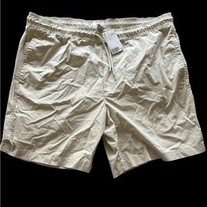 H&M boat shorts